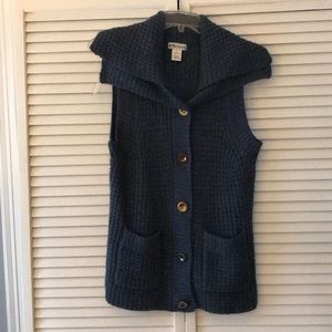 Never worn!!! Ladies wide collar sweater vest